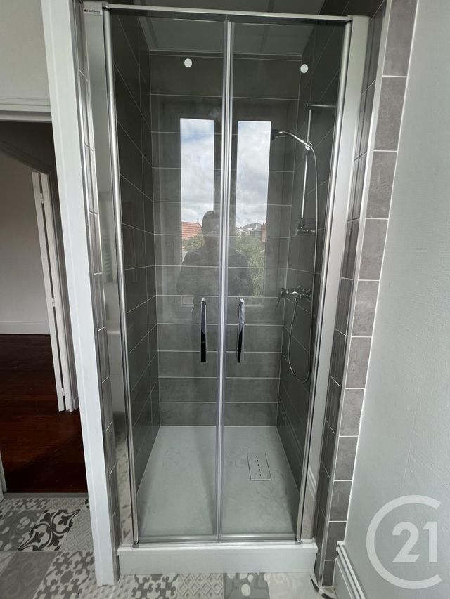 Appartement F3 à louer - 3 pièces - 60.63 m2 - MOULINS - 03 - AUVERGNE - Century 21 Pierre Immobilier