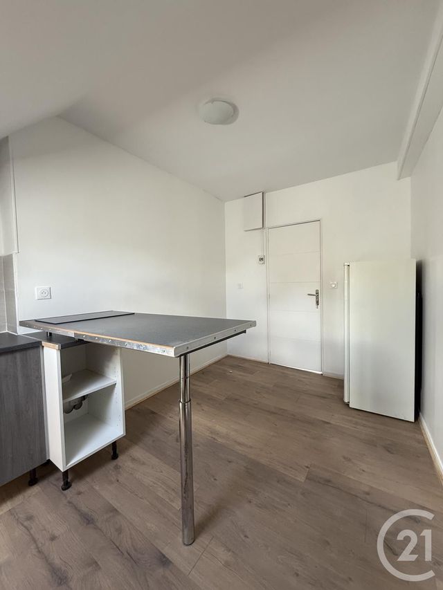 Appartement Studio à louer - 1 pièce - 18.5 m2 - MOULINS - 03 - AUVERGNE - Century 21 Pierre Immobilier