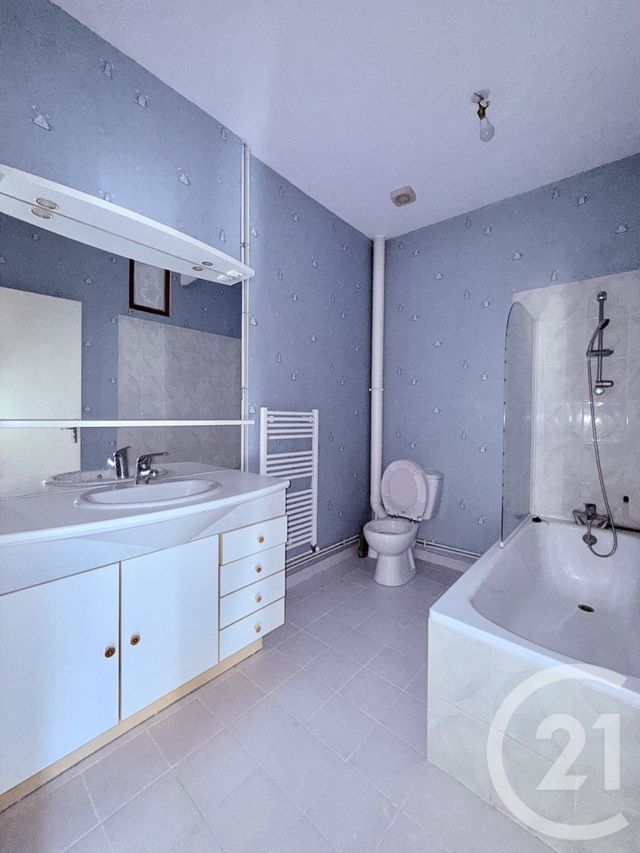Appartement F3 à louer - 3 pièces - 64.42 m2 - SOUVIGNY - 03 - AUVERGNE - Century 21 Pierre Immobilier