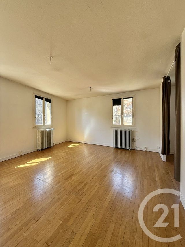Appartement F3 à louer - 3 pièces - 64.42 m2 - SOUVIGNY - 03 - AUVERGNE - Century 21 Pierre Immobilier