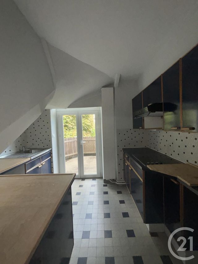 Appartement F3 à louer - 3 pièces - 113.71 m2 - MOULINS - 03 - AUVERGNE - Century 21 Pierre Immobilier