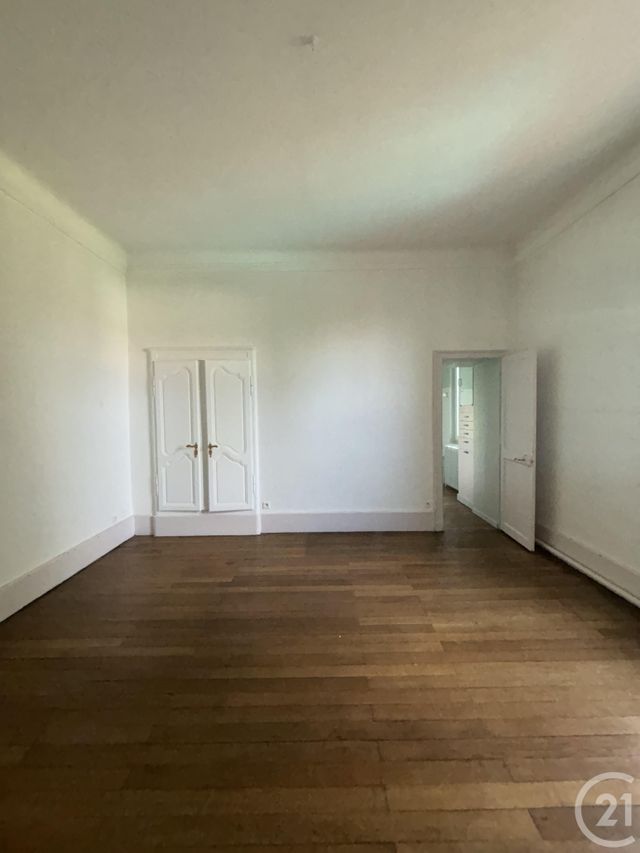 Appartement F3 à louer - 3 pièces - 113.71 m2 - MOULINS - 03 - AUVERGNE - Century 21 Pierre Immobilier