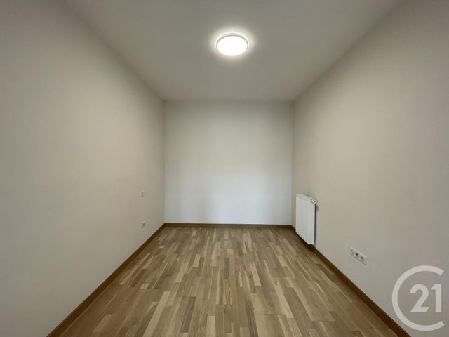 Appartement F2 à louer - 2 pièces - 55.0 m2 - MOULINS - 03 - AUVERGNE - Century 21 Pierre Immobilier