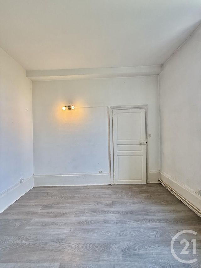 Appartement F3 à louer - 3 pièces - 71.78 m2 - MOULINS - 03 - AUVERGNE - Century 21 Pierre Immobilier