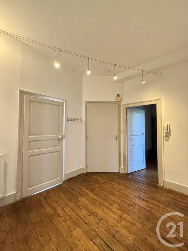 Appartement F3 à louer - 3 pièces - 71.78 m2 - MOULINS - 03 - AUVERGNE - Century 21 Pierre Immobilier