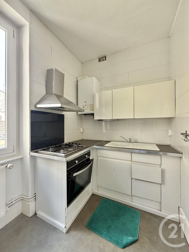 Appartement F3 à louer - 3 pièces - 71.78 m2 - MOULINS - 03 - AUVERGNE - Century 21 Pierre Immobilier
