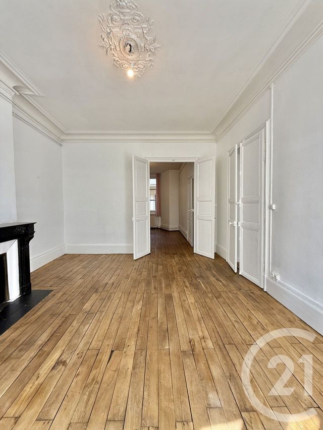 Appartement F3 à louer - 3 pièces - 79.78 m2 - MOULINS - 03 - AUVERGNE - Century 21 Pierre Immobilier