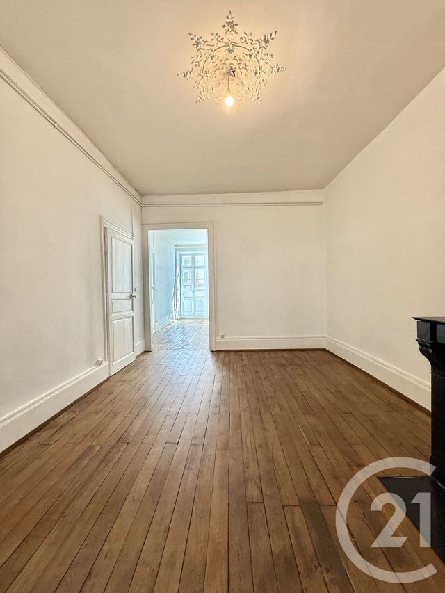 Appartement F3 à louer - 3 pièces - 79.78 m2 - MOULINS - 03 - AUVERGNE - Century 21 Pierre Immobilier