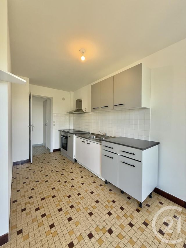 Appartement F5 à louer - 5 pièces - 88.95 m2 - MOULINS - 03 - AUVERGNE - Century 21 Pierre Immobilier