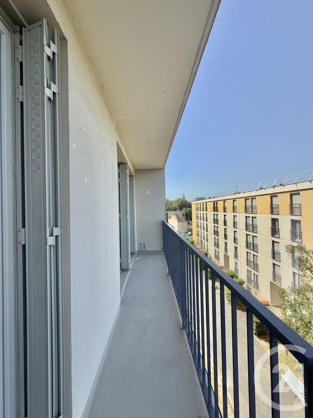 Appartement F5 à louer - 5 pièces - 88.95 m2 - MOULINS - 03 - AUVERGNE - Century 21 Pierre Immobilier