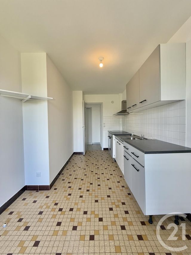 Appartement F5 à louer - 5 pièces - 88.95 m2 - MOULINS - 03 - AUVERGNE - Century 21 Pierre Immobilier