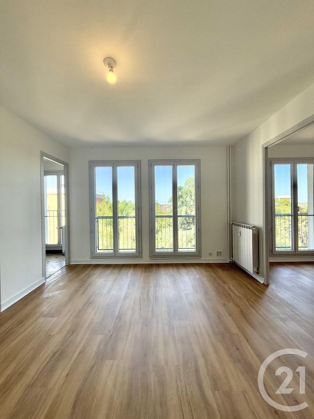 Appartement F5 à louer - 5 pièces - 88.95 m2 - MOULINS - 03 - AUVERGNE - Century 21 Pierre Immobilier