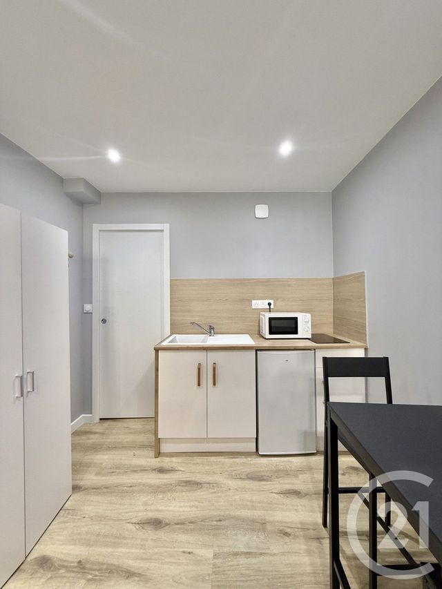 Appartement F1 à louer MOULINS