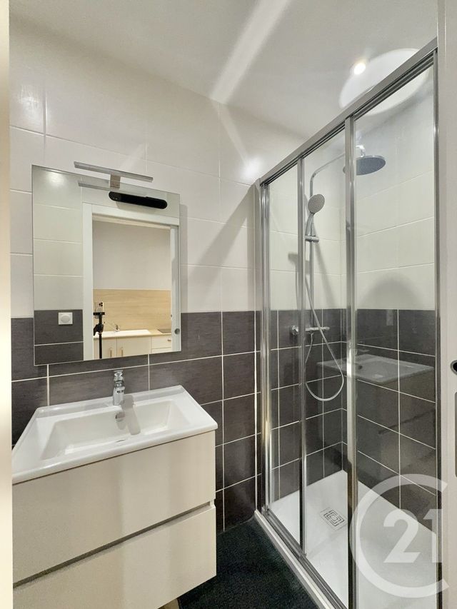 Appartement F1 à louer - 1 pièce - 19.58 m2 - MOULINS - 03 - AUVERGNE - Century 21 Pierre Immobilier