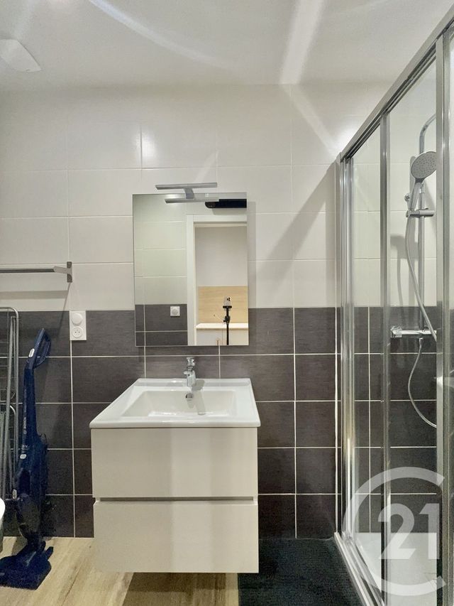 Appartement F1 à louer - 1 pièce - 19.58 m2 - MOULINS - 03 - AUVERGNE - Century 21 Pierre Immobilier