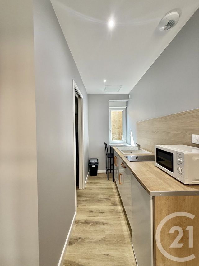 Appartement F1 à louer - 1 pièce - 20.96 m2 - MOULINS - 03 - AUVERGNE - Century 21 Pierre Immobilier