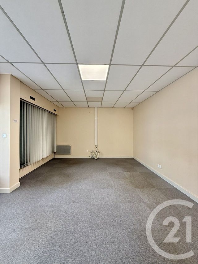 commerce à louer - 96.56 m2 - MOULINS - 03 - AUVERGNE - Century 21 Pierre Immobilier