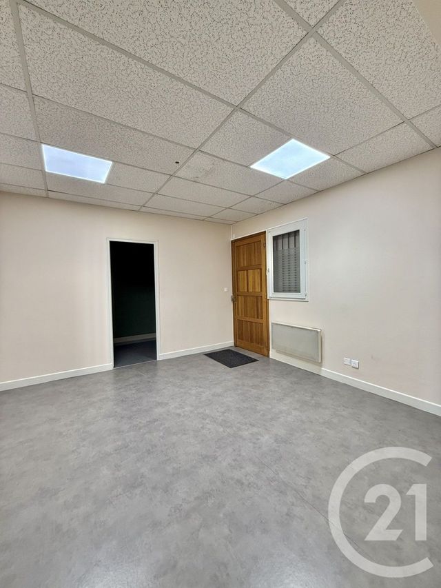commerce à louer - 96.56 m2 - MOULINS - 03 - AUVERGNE - Century 21 Pierre Immobilier