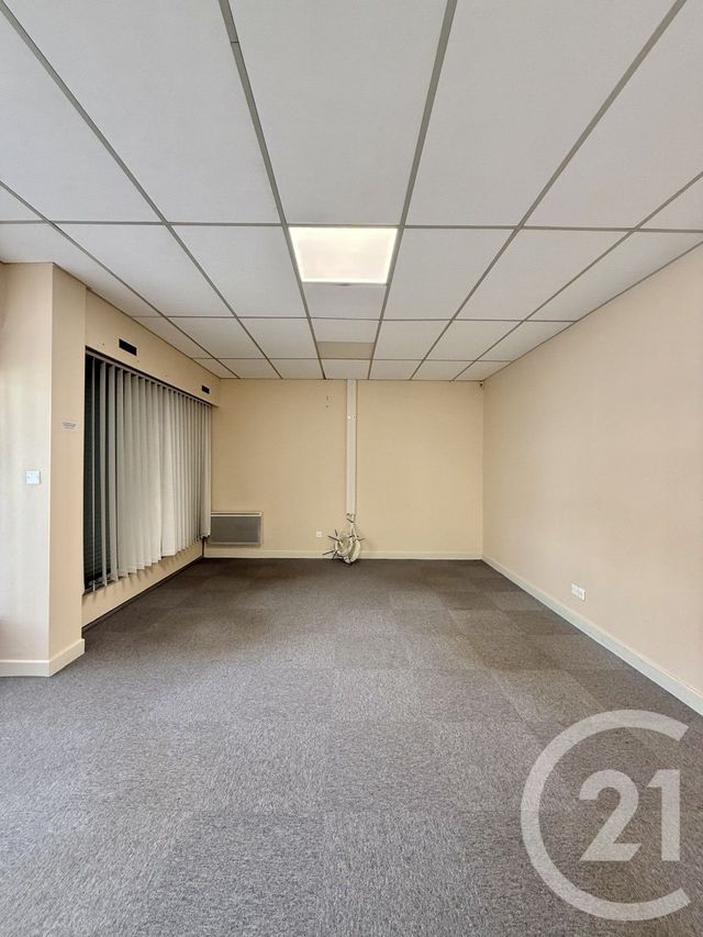 commerce à louer - 96.56 m2 - MOULINS - 03 - AUVERGNE - Century 21 Pierre Immobilier