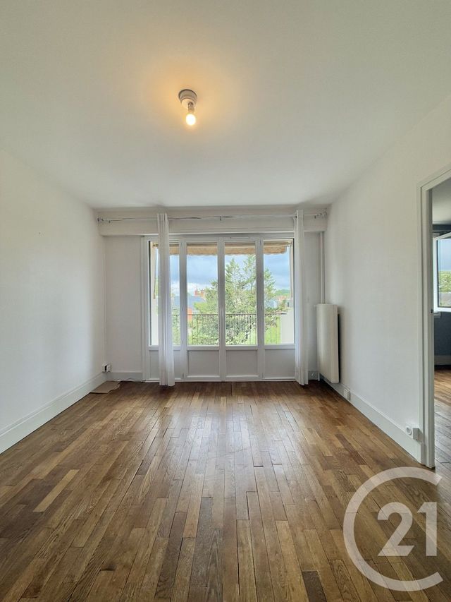 Appartement F3 à louer - 3 pièces - 53.39 m2 - MOULINS - 03 - AUVERGNE - Century 21 Pierre Immobilier
