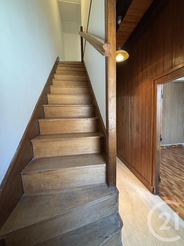 Appartement F3 à louer - 3 pièces - 90.8 m2 - SOUVIGNY - 03 - AUVERGNE - Century 21 Pierre Immobilier