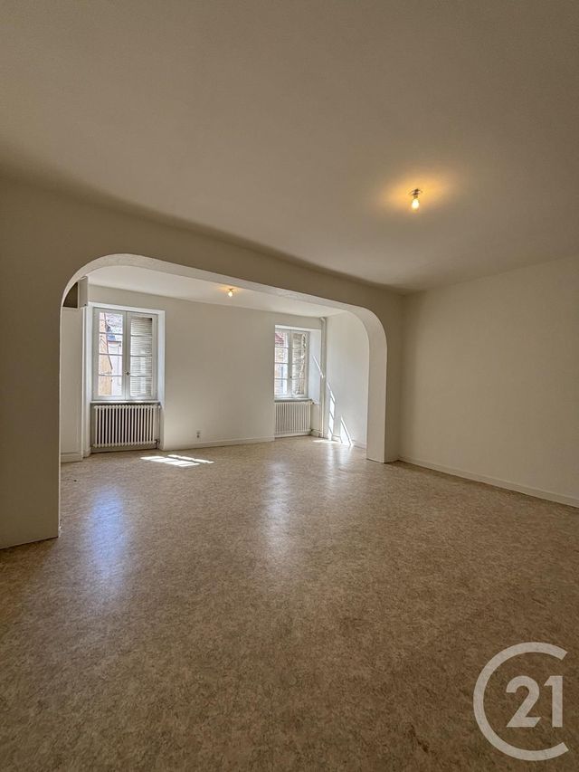 Appartement F3 à louer - 3 pièces - 90.8 m2 - SOUVIGNY - 03 - AUVERGNE - Century 21 Pierre Immobilier