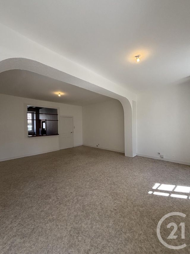 Appartement F3 à louer - 3 pièces - 90.8 m2 - SOUVIGNY - 03 - AUVERGNE - Century 21 Pierre Immobilier