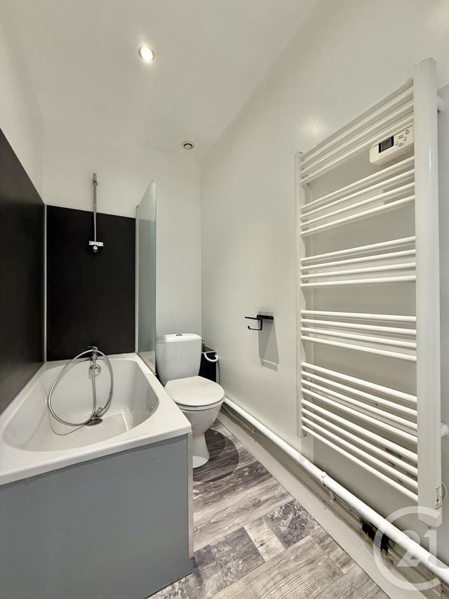 Appartement F2 à louer - 2 pièces - 24.43 m2 - MOULINS - 03 - AUVERGNE - Century 21 Pierre Immobilier