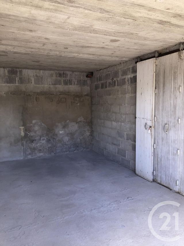 parking à louer - 12.0 m2 - MOULINS - 03 - AUVERGNE - Century 21 Pierre Immobilier