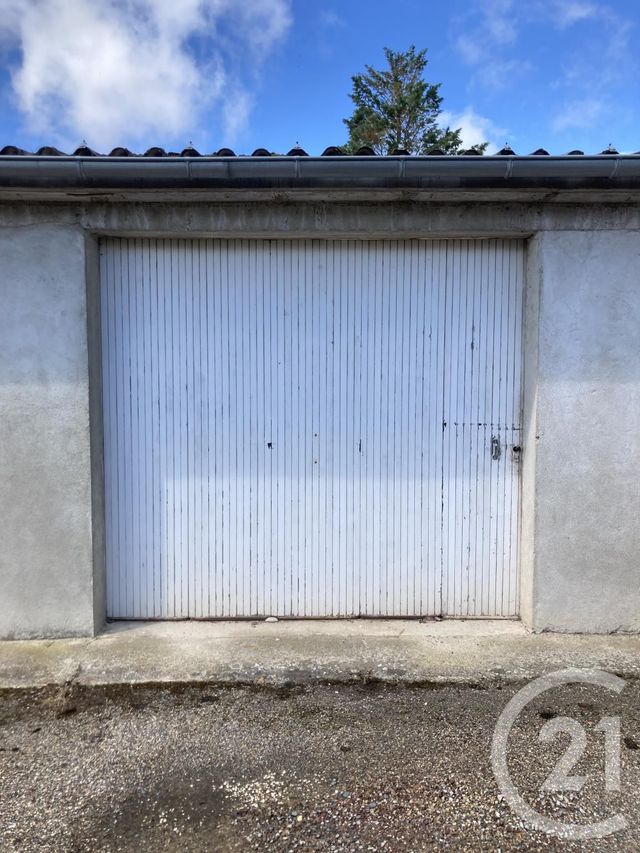 parking à louer - 12.0 m2 - MOULINS - 03 - AUVERGNE - Century 21 Pierre Immobilier