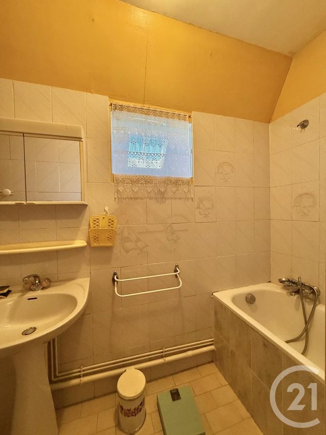 maison à vendre - 6 pièces - 133.0 m2 - YZEURE - 03 - AUVERGNE - Century 21 Pierre Immobilier
