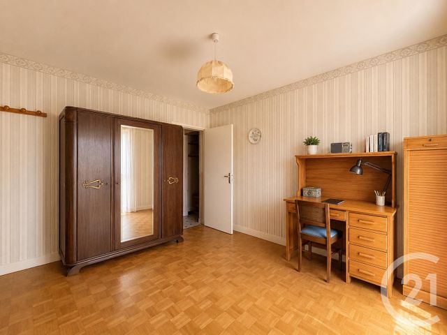 maison à vendre - 6 pièces - 133.0 m2 - YZEURE - 03 - AUVERGNE - Century 21 Pierre Immobilier