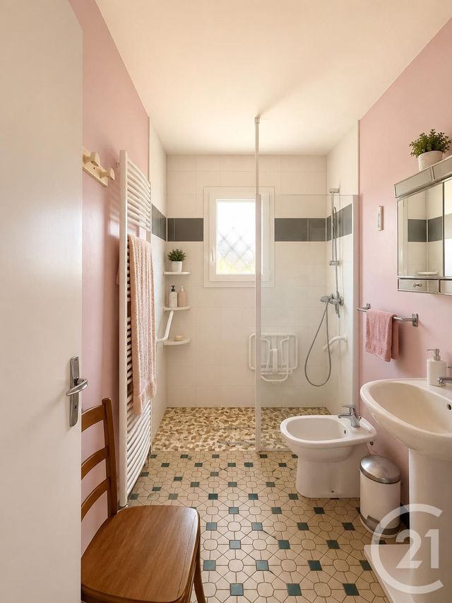 maison à vendre - 6 pièces - 133.0 m2 - YZEURE - 03 - AUVERGNE - Century 21 Pierre Immobilier