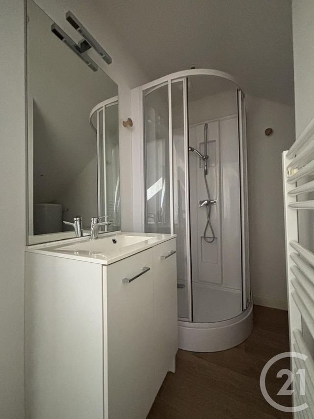Appartement F1 à louer - 1 pièce - 22.86 m2 - MOULINS - 03 - AUVERGNE - Century 21 Pierre Immobilier