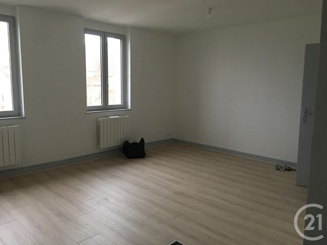 Appartement F2 à louer - 2 pièces - 52.0 m2 - YZEURE - 03 - AUVERGNE - Century 21 Pierre Immobilier