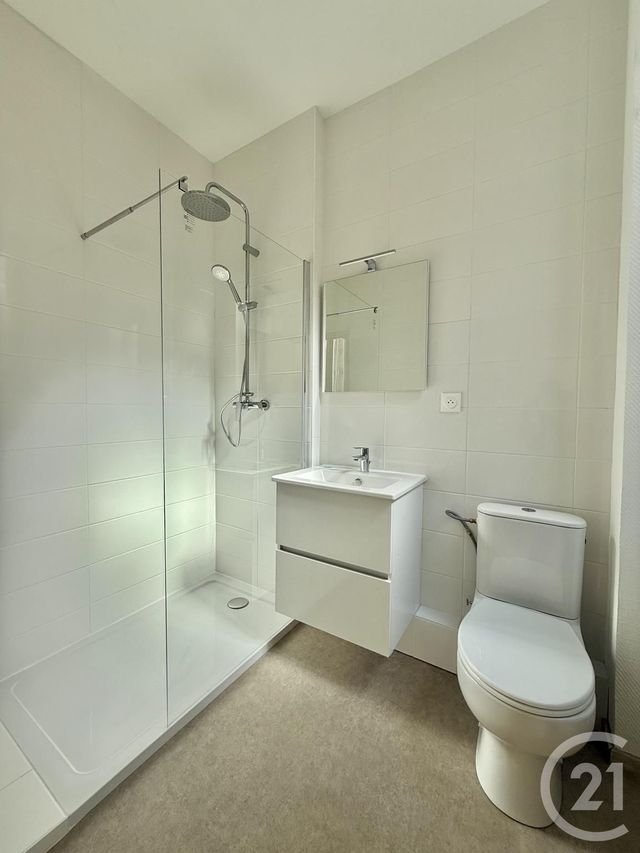 Appartement F1 à louer - 1 pièce - 31.6 m2 - MOULINS - 03 - AUVERGNE - Century 21 Pierre Immobilier