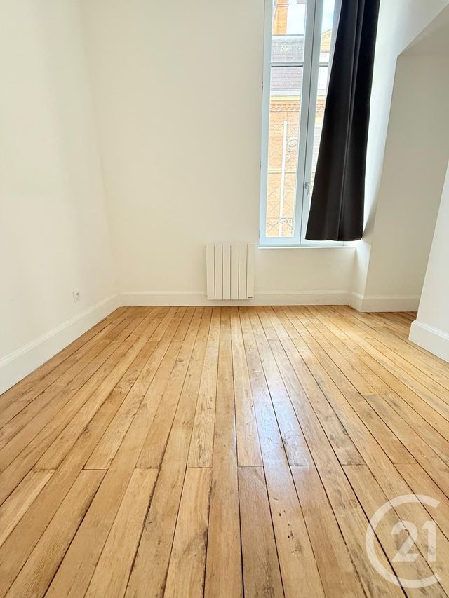 Appartement F4 à louer - 4 pièces - 74.68 m2 - MOULINS - 03 - AUVERGNE - Century 21 Pierre Immobilier