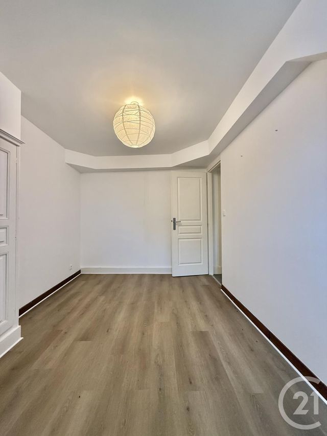 Appartement F3 à louer - 3 pièces - 61.5 m2 - MOULINS - 03 - AUVERGNE - Century 21 Pierre Immobilier
