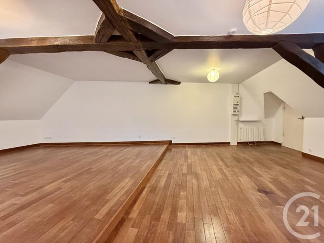 Appartement F3 à louer - 3 pièces - 61.5 m2 - MOULINS - 03 - AUVERGNE - Century 21 Pierre Immobilier