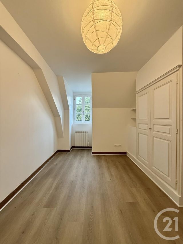 Appartement F3 à louer - 3 pièces - 61.5 m2 - MOULINS - 03 - AUVERGNE - Century 21 Pierre Immobilier