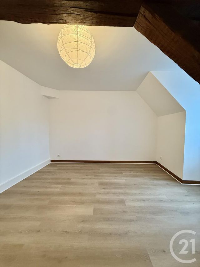 Appartement F3 à louer - 3 pièces - 61.5 m2 - MOULINS - 03 - AUVERGNE - Century 21 Pierre Immobilier