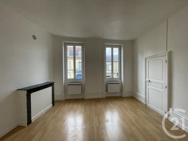 Appartement F2 à louer - 2 pièces - 56.83 m2 - MOULINS - 03 - AUVERGNE - Century 21 Pierre Immobilier