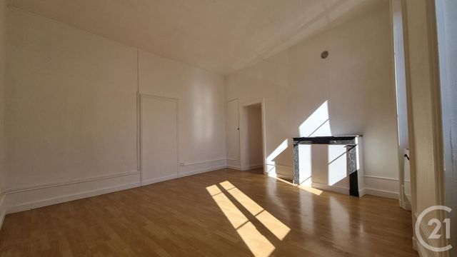 Appartement F2 à louer - 2 pièces - 56.83 m2 - MOULINS - 03 - AUVERGNE - Century 21 Pierre Immobilier