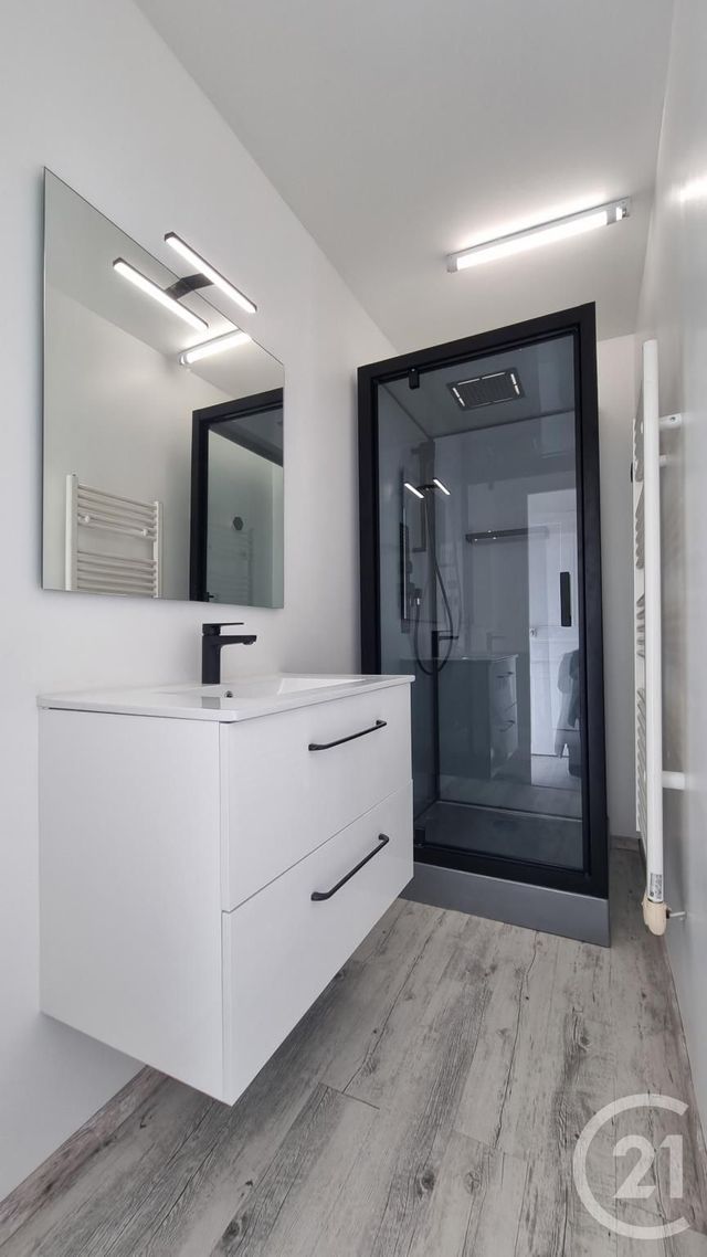 Appartement F2 à louer - 2 pièces - 56.83 m2 - MOULINS - 03 - AUVERGNE - Century 21 Pierre Immobilier