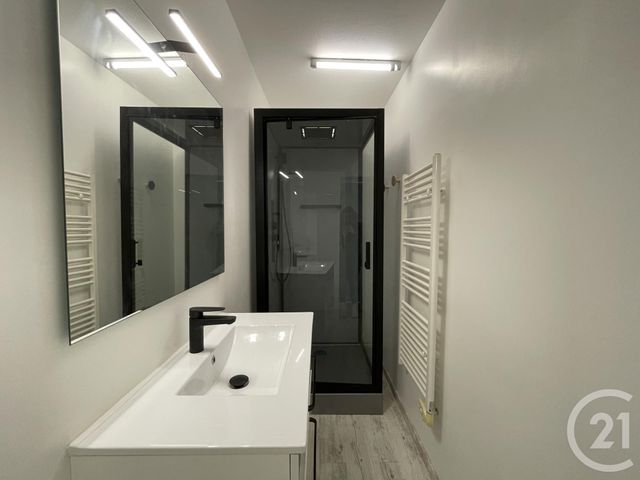 Appartement F2 à louer - 2 pièces - 56.83 m2 - MOULINS - 03 - AUVERGNE - Century 21 Pierre Immobilier