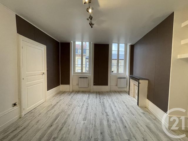 Appartement F2 à louer - 2 pièces - 56.83 m2 - MOULINS - 03 - AUVERGNE - Century 21 Pierre Immobilier
