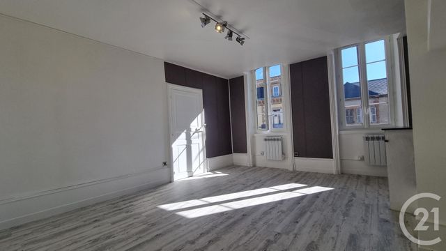 Appartement F2 à louer - 2 pièces - 56.83 m2 - MOULINS - 03 - AUVERGNE - Century 21 Pierre Immobilier