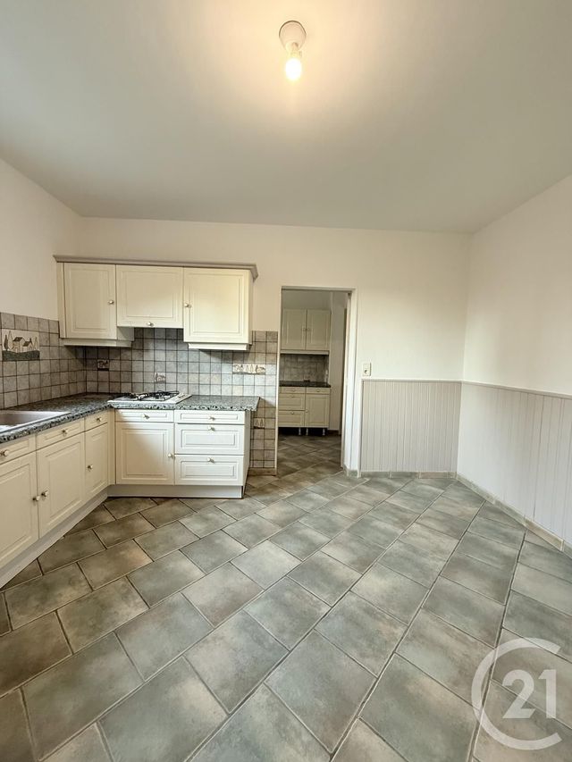 maison à louer - 4 pièces - 110.66 m2 - YZEURE - 03 - AUVERGNE - Century 21 Pierre Immobilier