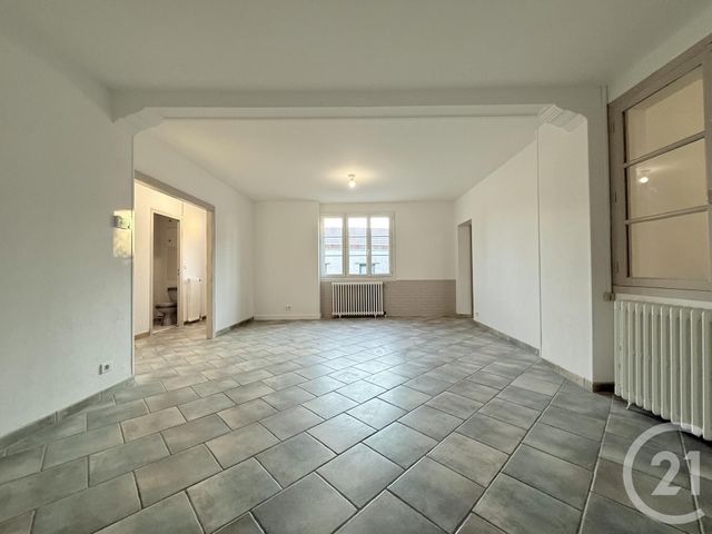 maison à louer - 4 pièces - 110.66 m2 - YZEURE - 03 - AUVERGNE - Century 21 Pierre Immobilier