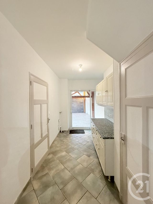 maison à louer - 4 pièces - 110.66 m2 - YZEURE - 03 - AUVERGNE - Century 21 Pierre Immobilier